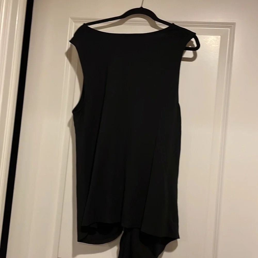 EUC Express women’s black gathered waist sleeveless top XL - Picture 3 of 5